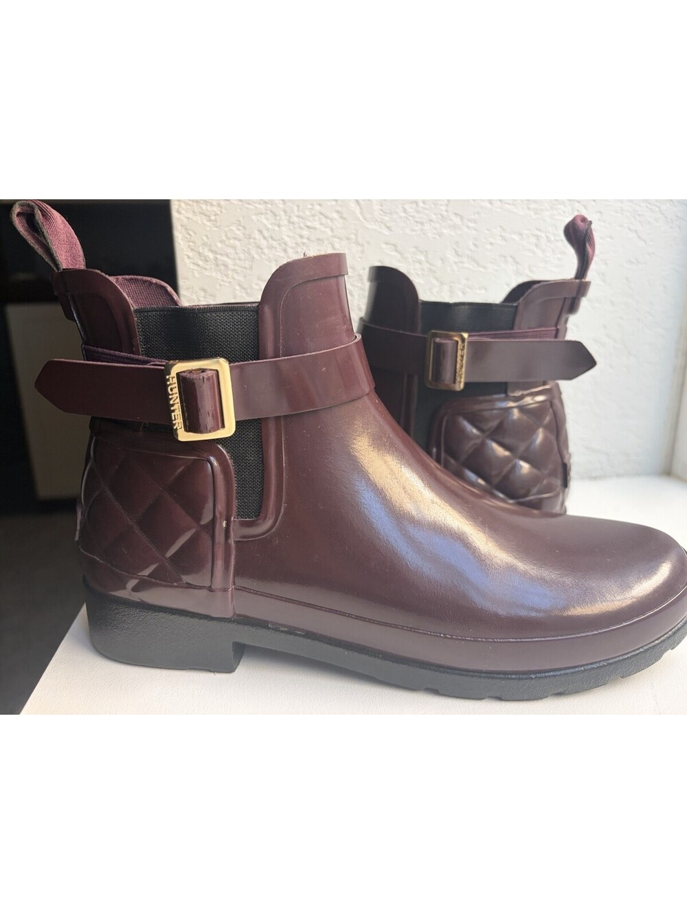 Hunter Chelsea Quilted Gloss Refined Slim Fit Waterproof Boots Women 8 Burgandy